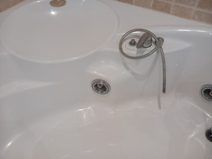 Jacuzzi Corner Whirlpool Bath 1500 x 1500. Spa Bath
