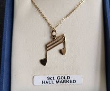 9 carat gold necklace