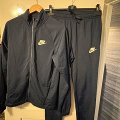 Nike Navy men's tracksuit