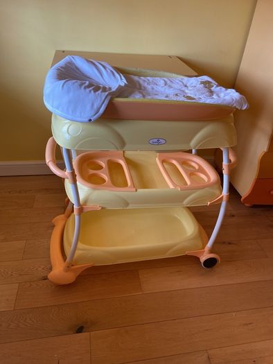 bath and changing unit