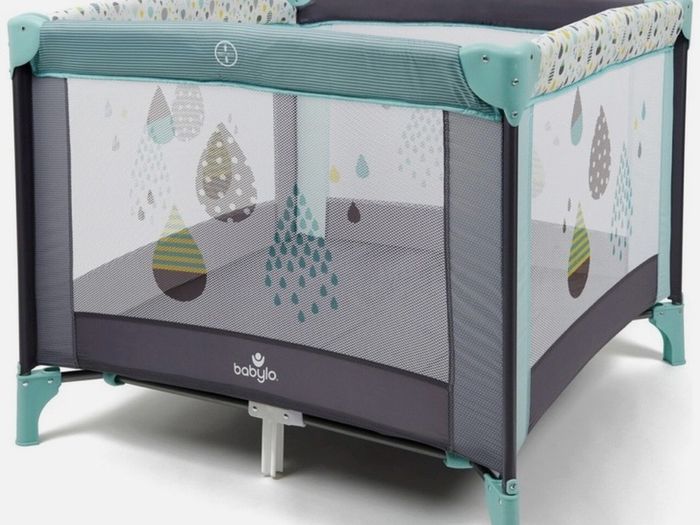 Babylo 2-in-1 playpen and baby travel cot