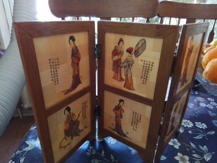 Chinese Table Screen