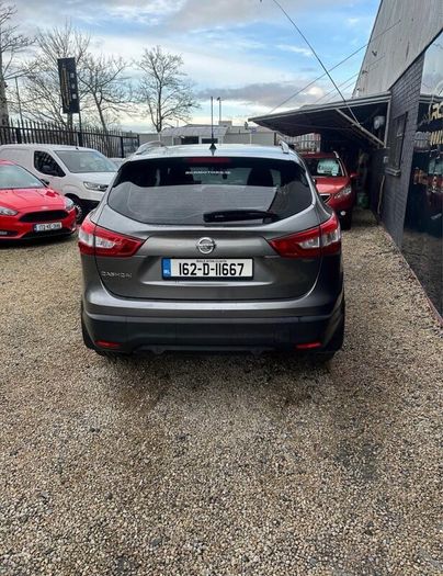 Nissan Qashqai 2016 automatic