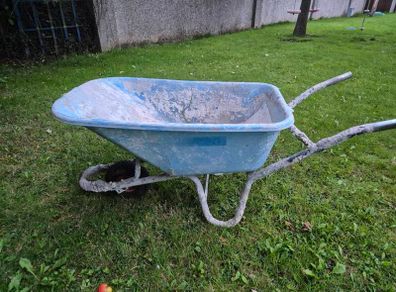 free wheelbarrow