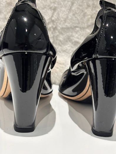 CHANEL Black Patent Pumps
