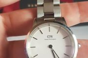 Daniel Wellington Watch 250e Retail Price