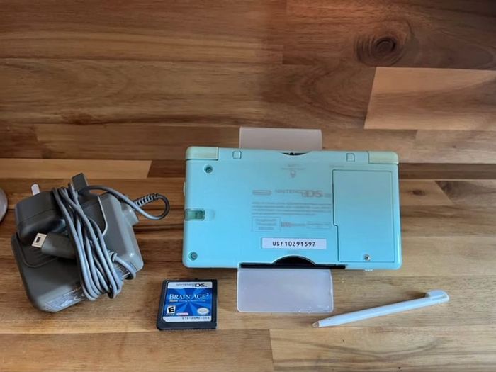 Nintendo Ds Lite blue (please read)