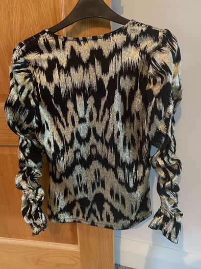 Savida metallic top size small