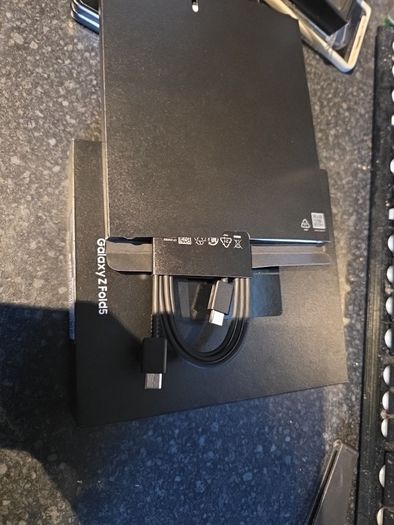 Samsung Fold5 512GB