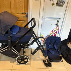 Cybex Priam buggy with 2 in 1 light seat