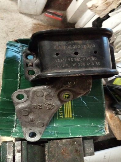 engine mount