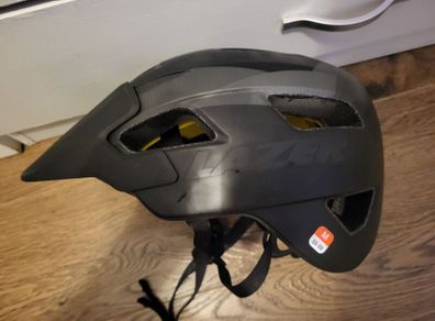 Bicycle helmet
