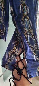 PRETTY LITTLE THINGS royal blue velvet python print dress Sz 10