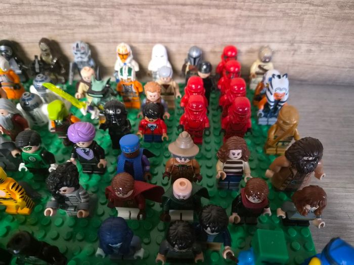 Lego 30Kg Job Lot inc 100+ minifigs