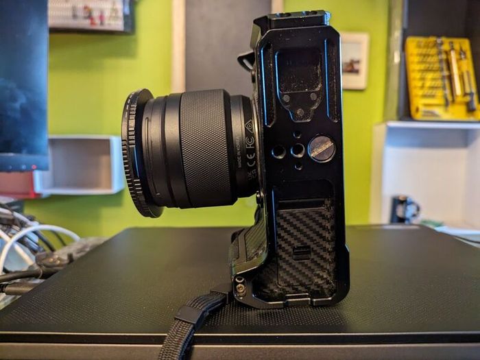 Fuji X-T4 XT4 APS-C 4k60p 10bit mirrorless camera body