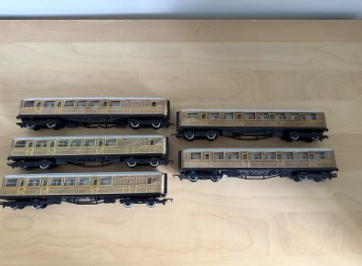 Hornby LNER Teak Coaches x5