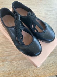 Bloch tap dance shoes