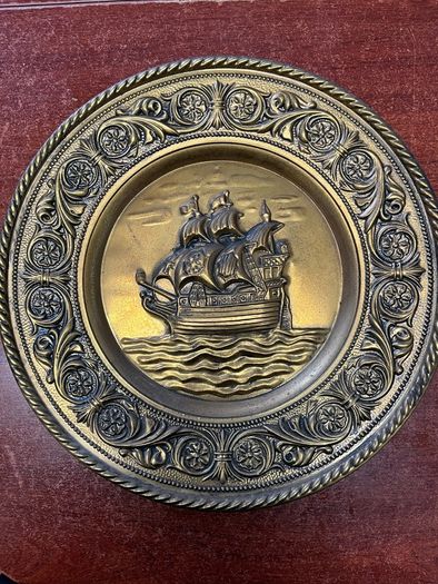 Vintage decorate brass sailing ship