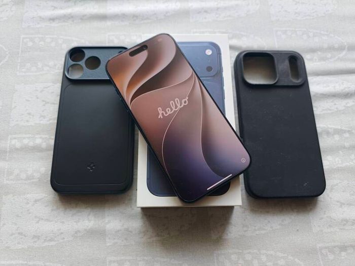 iPhone 17 Pro Max Blue Factory unlocked as new with screen protector and 2 cases