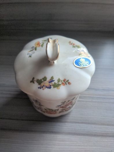 Vintage Ansley Cottage Garden Lidded Trinket Holder