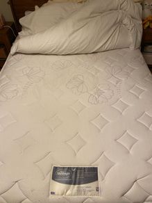 SILENTNIGHT king size mattress