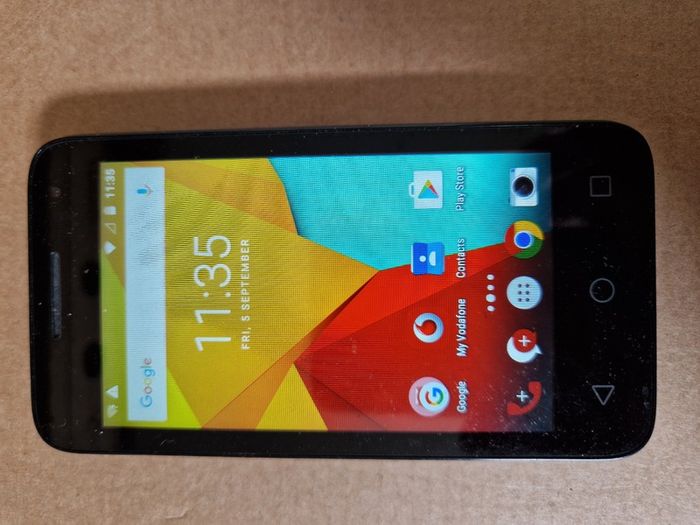 Vodafone Mobile Phone VFD 300, 4GB, in very good condition