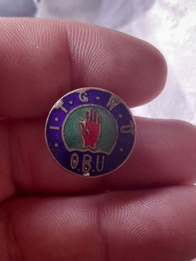old Irish badge