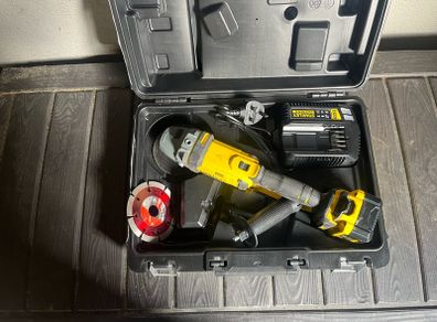 stanley angle grinder