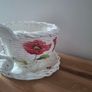 Handmade newspaper basket. Image 2