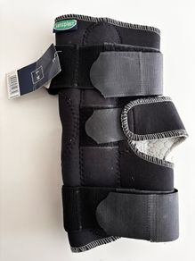 Knee brace