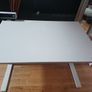 electric height adjustable desk Image 5