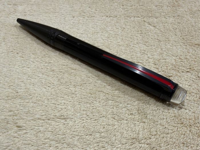 Montblanc Starwalker Urban Speed Ballpoint Pen ( 112686 ). Discontinued Model