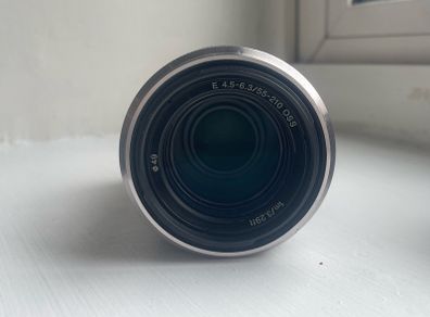 E 55-210mm F4.5-6.3 Oss