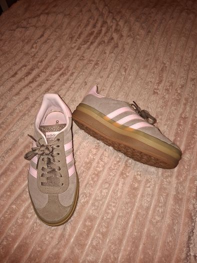 Adidas Runners - Size 5