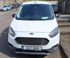 Ford Transit courier