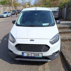 Ford Transit courier