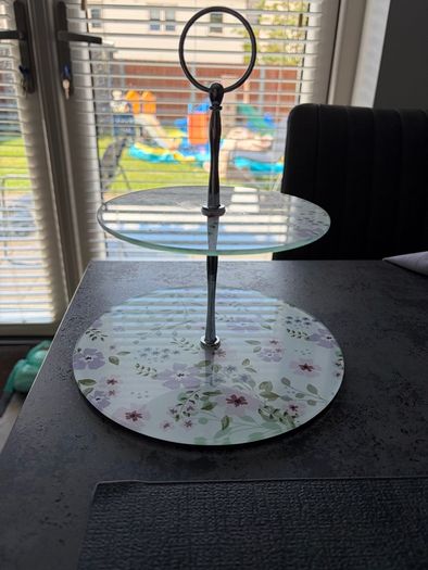 cupcake stand