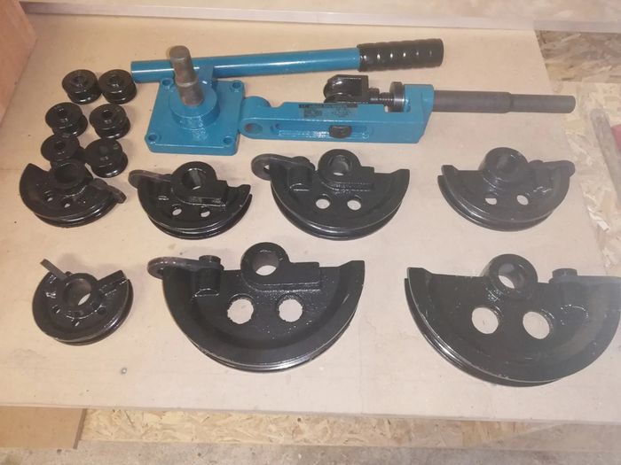 Manual Bender YP-9 Soild Round Square Bar Metal Bender with 7 Bending Dies, Metal Rod Bar Bender Bending Tool for Construction Site Auto Repair