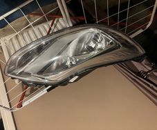 12 Ford Focus Headlight