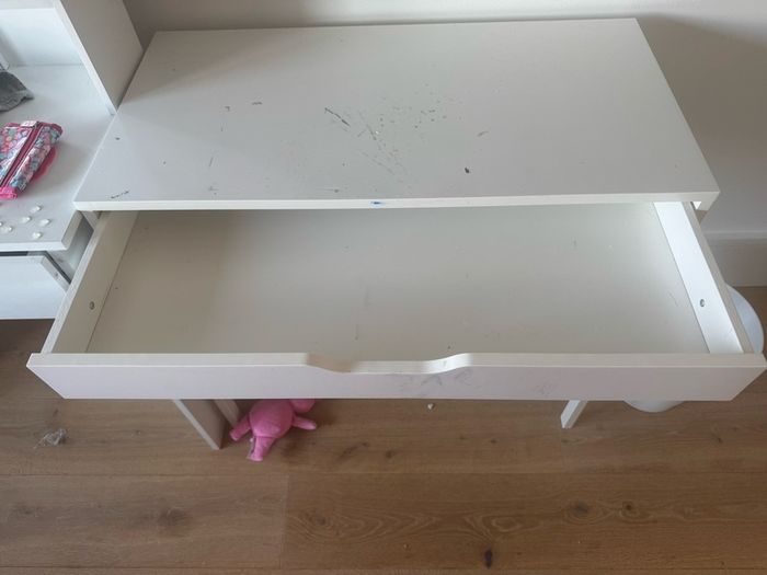 Ikea desk ideal for kids
