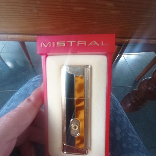 Mistral vintage lighter