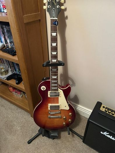 Epiphanies Les Paul 1950 Standart and Marshall Amp
