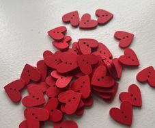 Red hart shape wooden buttons
