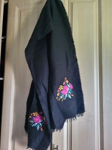 Black embroidered scarf with flower