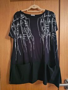 Naya Navy top size 16