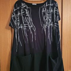 Naya Navy top size 16