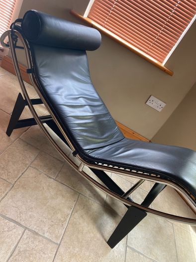 Chaise Lounge