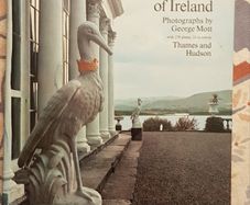 The Houses Of Ireland by Brian de Breffny & Rosemary Ffolliott