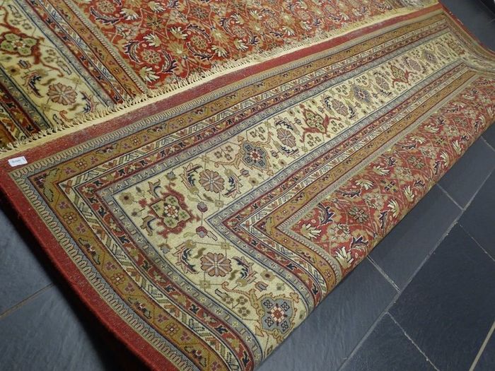 P.ersian Herati Rug 3.90 x 2.90 (H11)