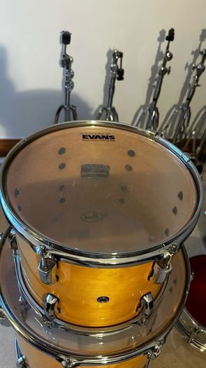 Pearl Vision Birch drum kit